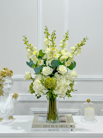 Tall Luxurious Hydrangea, Lisianthus & Snapdragon Arrangement in Glass Vase